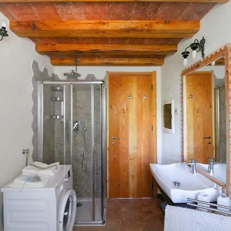 Residenza Castellum * Stazzona